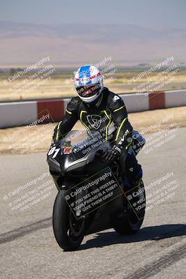 media/Aug-03-2024-TrackDaz (Sat) [[30bed884ff]]/A Group/Grid/